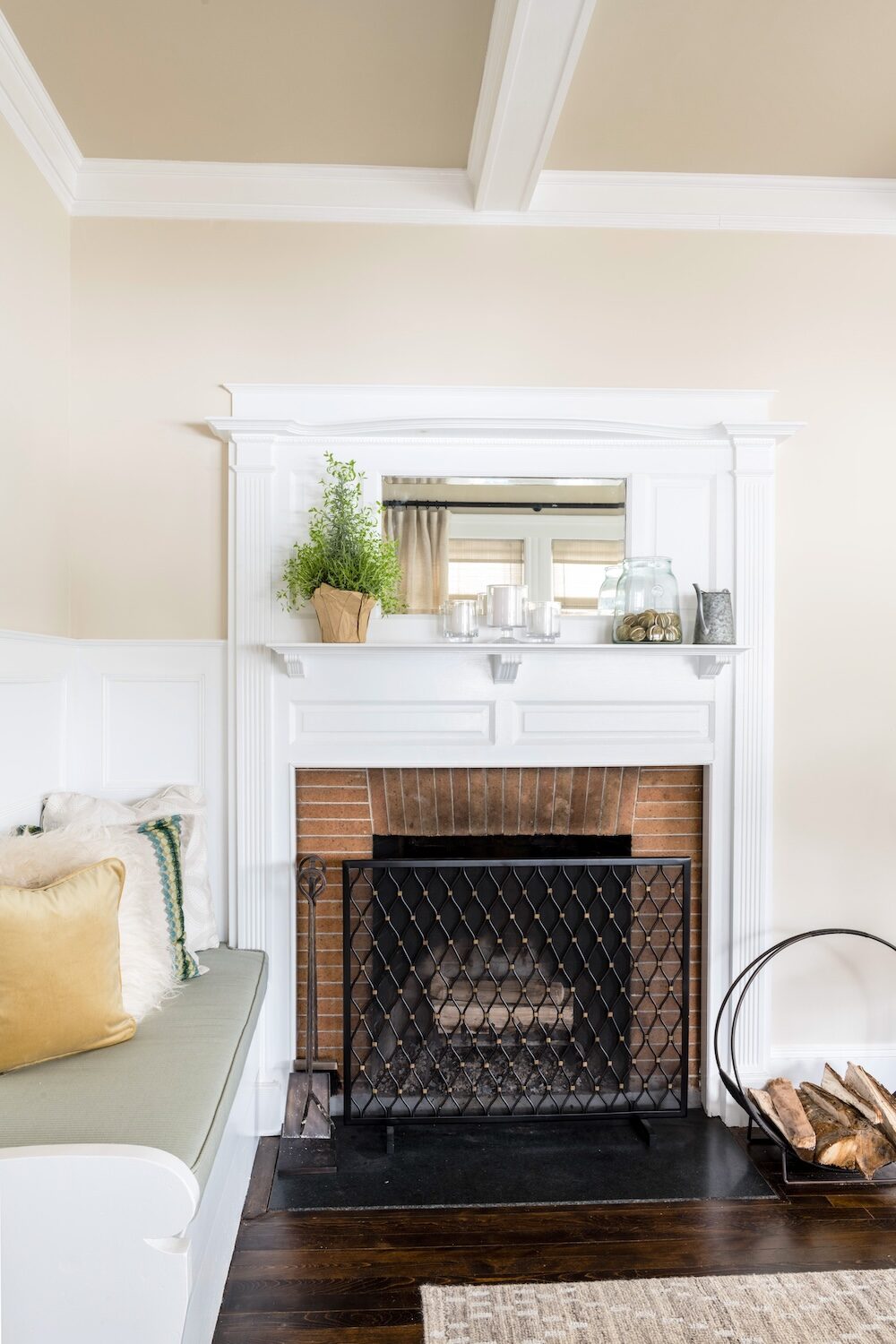 Brick Fireplace White Mantel Interior Design