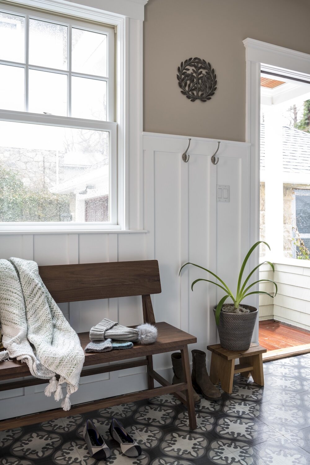 Entrway Mudroom Interior Design Wooden Bench