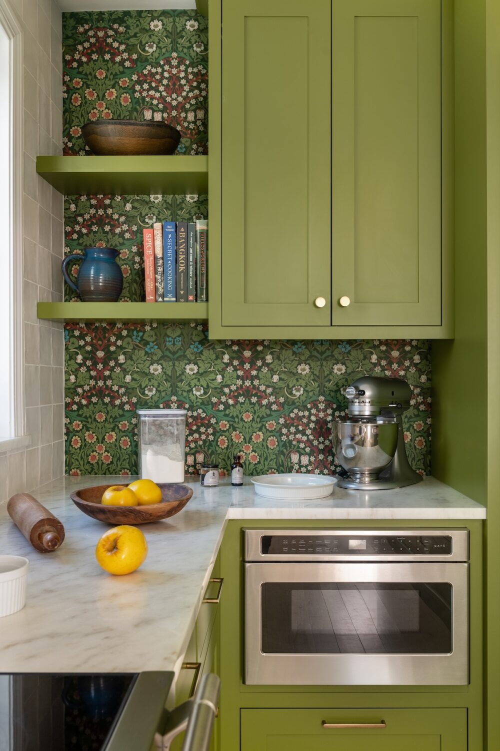 Green Kitchen Design Pattern Wallpaper